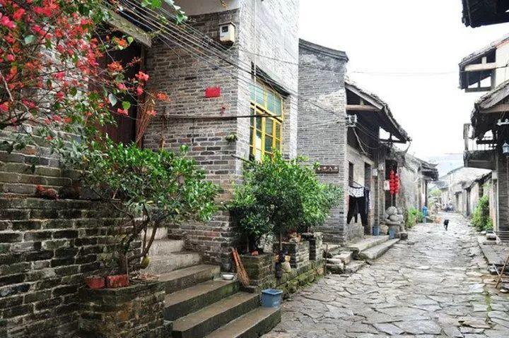 重庆和四川是什么关系?-专业的红迪网平台